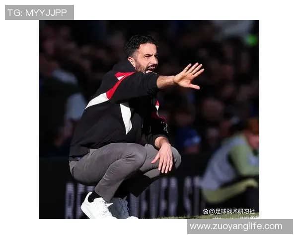 足球明星穿长裤打破传统风格引发热议时尚与运动的完美融合